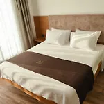 Hotel Albulena Mamurras