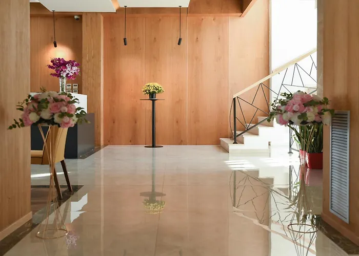Otel Albulena 4*